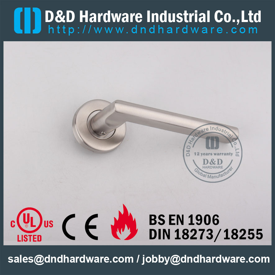 D&D Hardware-Wooden Door SSS Solid lever handle DDSH023