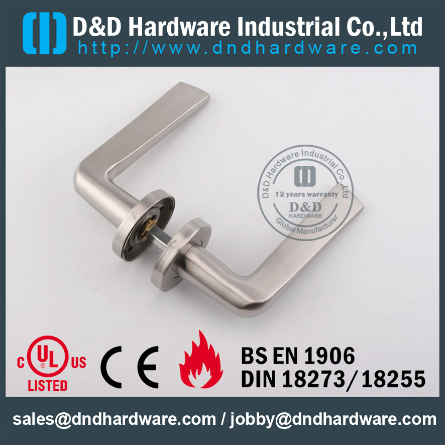 D&D Hardware-Indoor Hardware SSS Solid Door handle DDSH022