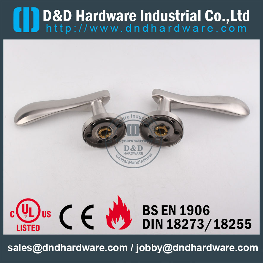 D&D Hardware-Grade 304 Wooden Door lever handle DDSH014