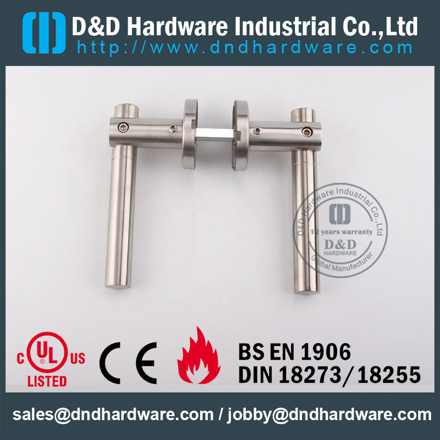 D&D Hardware-Europe Decorative Solid lever handle DDSH018
