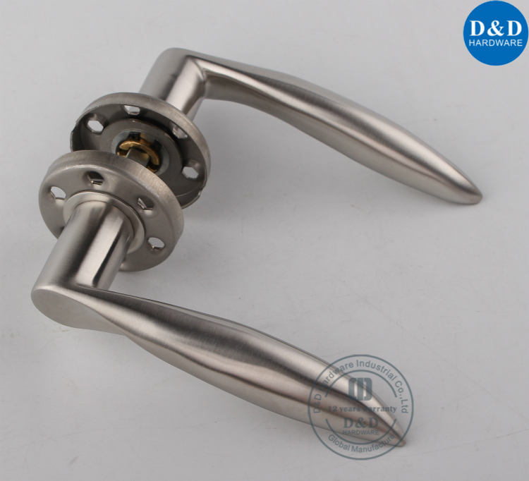 Thread Type Solid Lever Handle-D&D Hardware