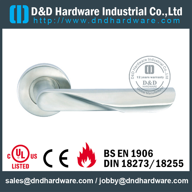 SS304 modern design solid lever handle for Wooden Door- DDSH066 