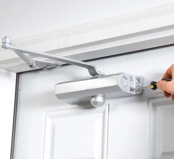 How to Adjust a Door Closer ?