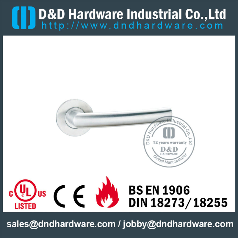 Grade 304 Mitred Silver Lever Handle for Exterior Double Doors-DDTH025