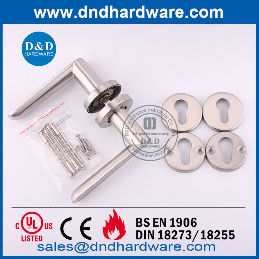 Stainless Steel Solid Lever Commercial Door Handle on Rose-DDSH009