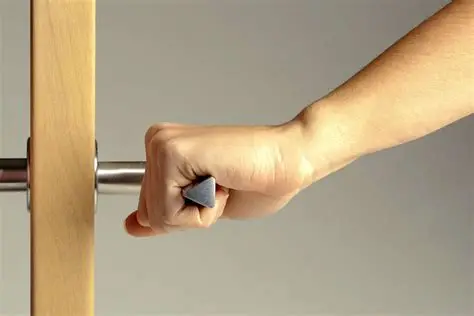 How To Replace A Door Handle?