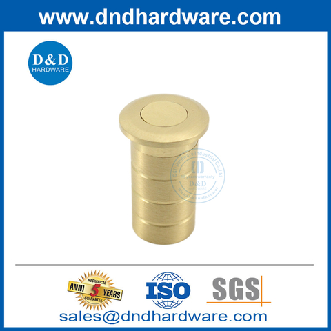 Dust proof flush bolt strike