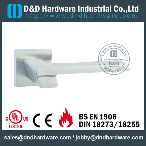 Antirust modern upright solid lever handle with square rose for Bathroom Door- DDSH111