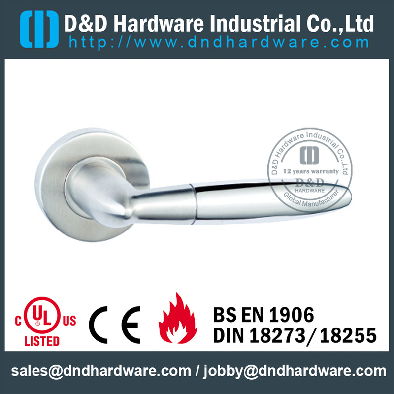 Modern 304 stainless steel special solid lever handle for Wood Door- DDSH134